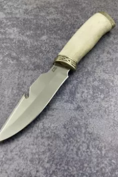 Нож Шкуросъёмный M390 — наборная рукоять: рог лося