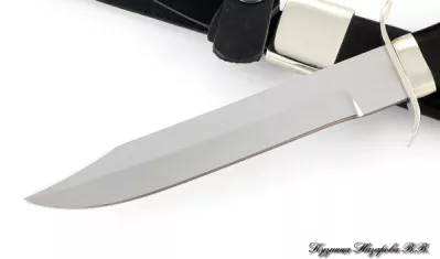 Нож разведчика НР-40 95х18 черный граб деревянные ножны