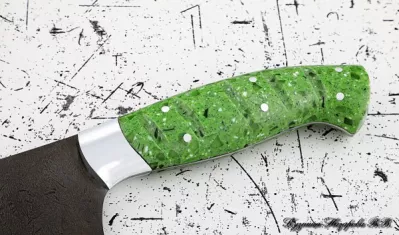 Кухонный нож Шеф № 13 сталь Х12МФ рукоять акрил зеленый