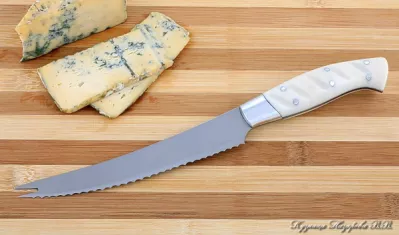 Кухонный нож Шеф № 4 сталь 95Х18 рукоять акрил белый