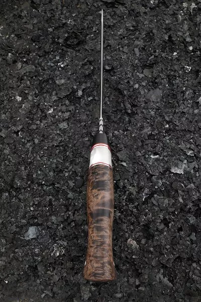 Нож Овод 2 дамаск нержавеющий камень-долы карбон карельская береза акрил белый
