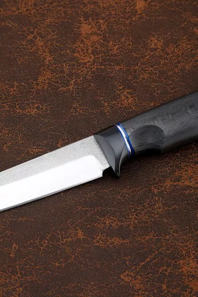 Нож Ферзь 95Х18 рукоять G10 черная, карбон