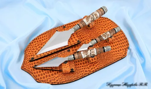 Набор ножей для просфоры 95х18 карельская береза рог лося мельхиор черная кожа