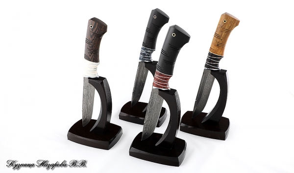 Knife Boar Damascus end carved Black hornbeam Acrylic Red