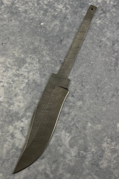 Клинок из дамасской стали