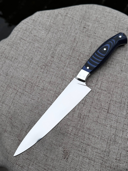 Кухонный цельнометаллический нож "Пети" из стали AUS-10, накладки из G10 черное и синей