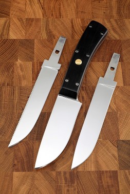 Нож Туристический с тремя сменными клинками Х12МФ рукоять черный граб
