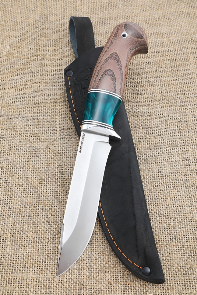 Нож Варан Sandvik рукоять ясень стабилизированный коричневый акрил зеленый