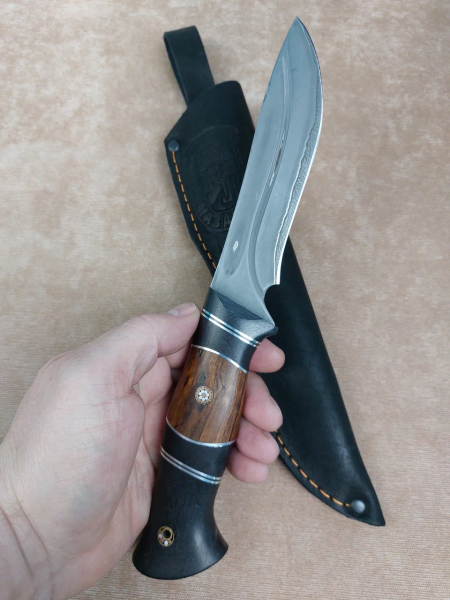 Нож Ангара ламинированный дамаск черный граб железное дерево (распродажа) 