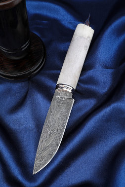 Нож Свеча дамаск торцевой рог лося мокуме-ганне на подставке венге