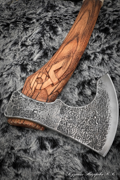 Axe 28 cooking metals: carbon+HVG ash carved white leather
