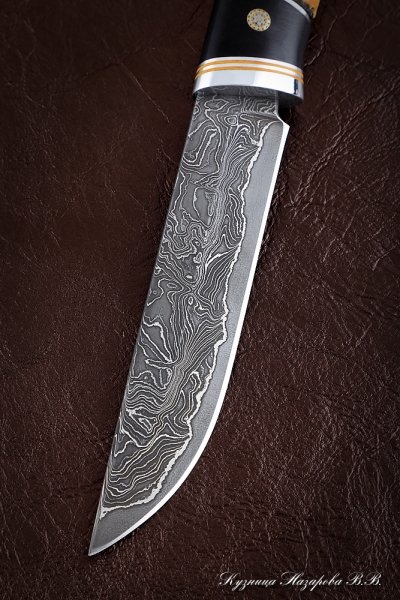 Нож Овод дамаск ламинированный черный граб резная стабилизированная карельская береза янтарная (Sicac)