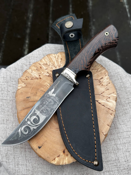 Нож охотничий "Варан" сталь булат гравировка медведя, рукоять венге и мельхиор 
