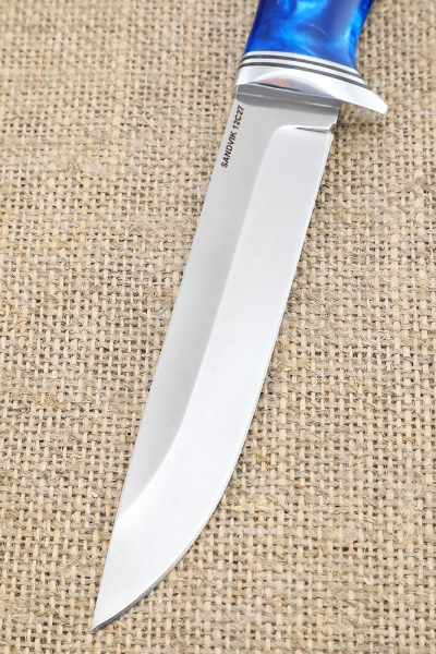 Нож Пехотинец Sandvik рукоять ясень стабилизированный коричневый акрил синий