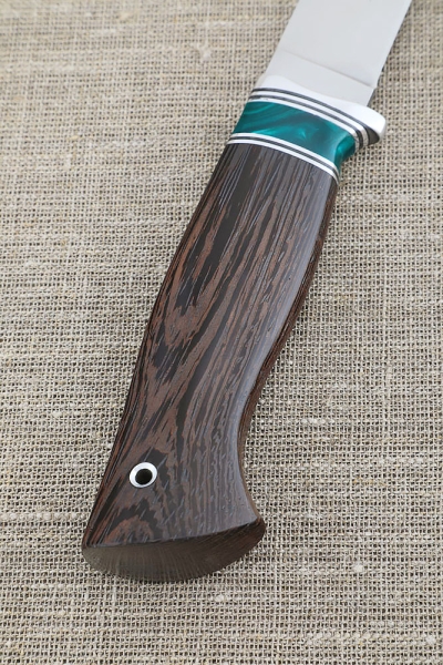 Нож Путник N690 рукоять акрил зеленый и венге 