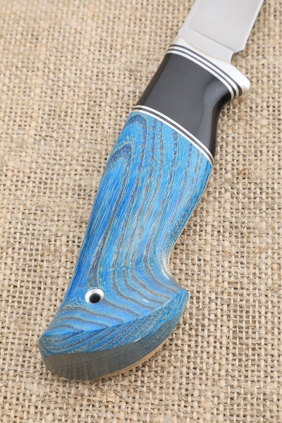 Нож Фокс Sandvik рукоять ясень стабилизированный синий акрил черный