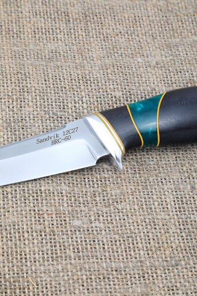 Pike knife steel Sandvik 12c27, handle black hornbeam and acrylic green