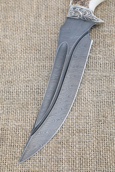 Legionnaire knife Damascus steel with dale, melchior handle and elk horn with burning