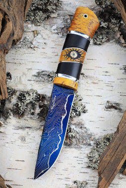 Нож Тайга дамаск ламинированный черный граб стабилизированная карельская береза (янтарь) (Coutellia)