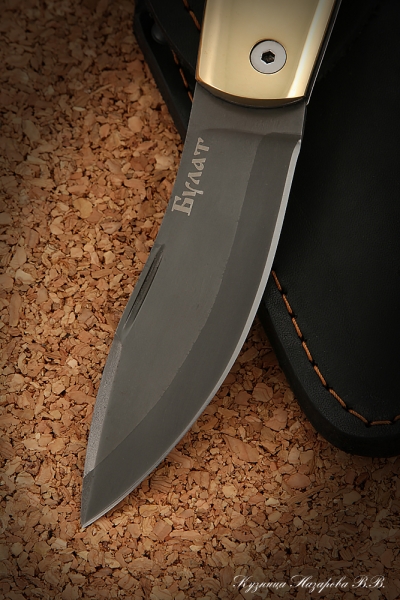 Folding knife Stingray steel wootz steel lining Stabilized Karelian birch amber