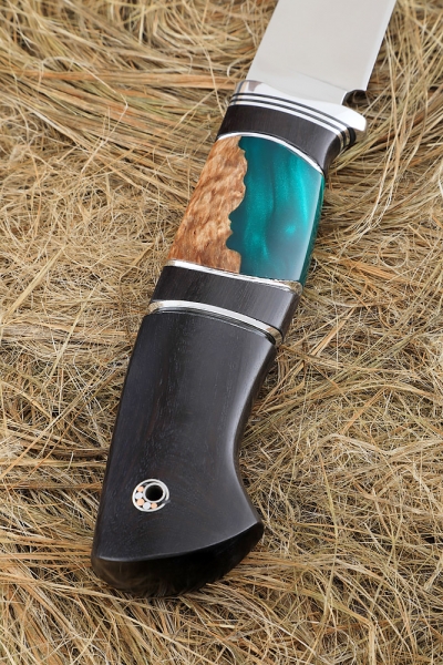 Knife Shoe Sandvik handle black hornbeam Karelian birch acrylic green