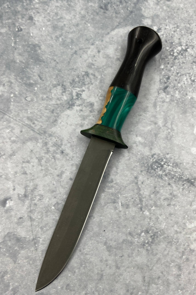 Нож "Пехотинец" сталь х12мф, рукоять гибрид: карельская береза янтарь и акрил зеленый, черный граб (распродажа)