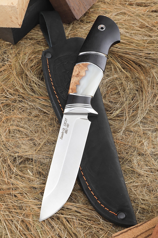 Knife Wanderer Sandvik handle black hornbeam Karelian birch acrylic white