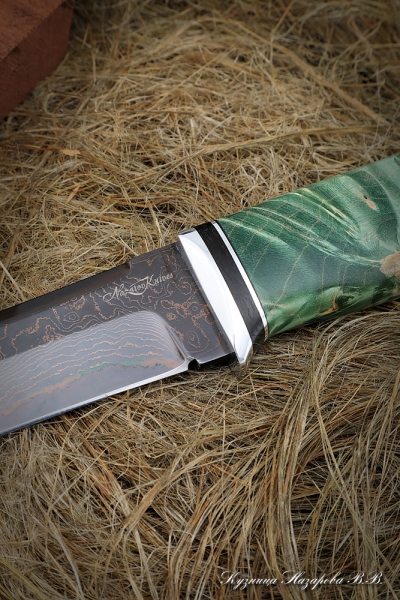 Нож Вепрь дамаск ламинированный с воронением карельская береза зеленая