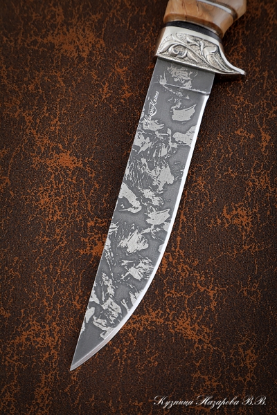 Knife Cardinal D2 Karelian birch elk horn