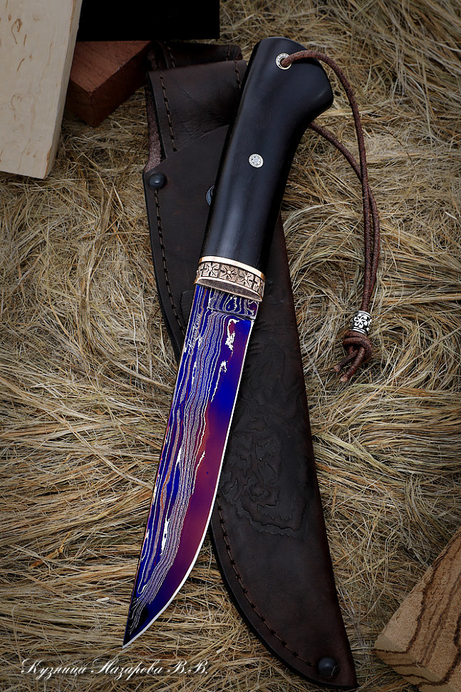 Нож Кардинал 2 дамаск ламинированный с воронением черный граб бронза