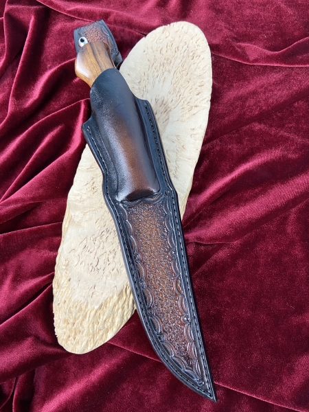 Нож Пума дамаск ламинированный, рукоять мокумэ-ганэ и железное дерево (распродажа)