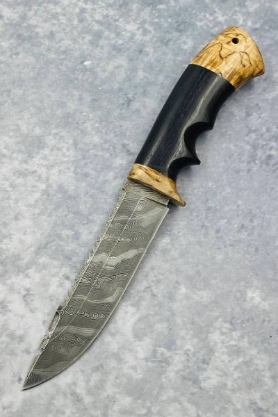 Нож "Рыбак-2" сталь дамаск, рукоять карельская береза янтарь и черный граб (распродажа)