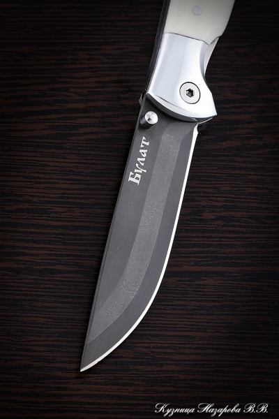 Folding knife Rook Steel Wootz steel handle Acrylic white