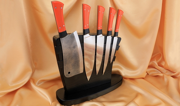 Wenge stand with magnetic stripes, set of 4 knives and a chopper 95h18, G10 orange