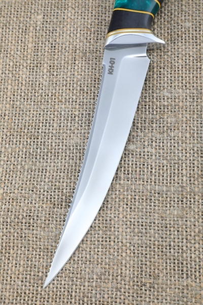 Нож Щука сталь КН-01, рукоять черный граб и акрил зеленый