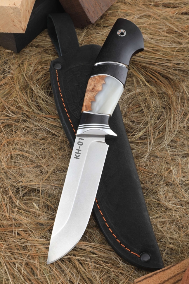 Нож Странник КН-01 рукоять черный граб карельская береза акрил белый