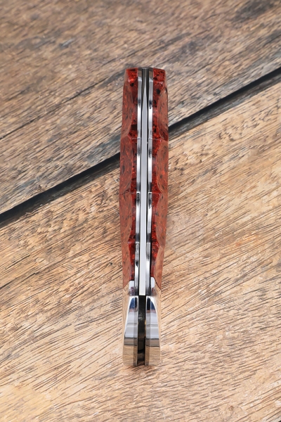 Складной нож 