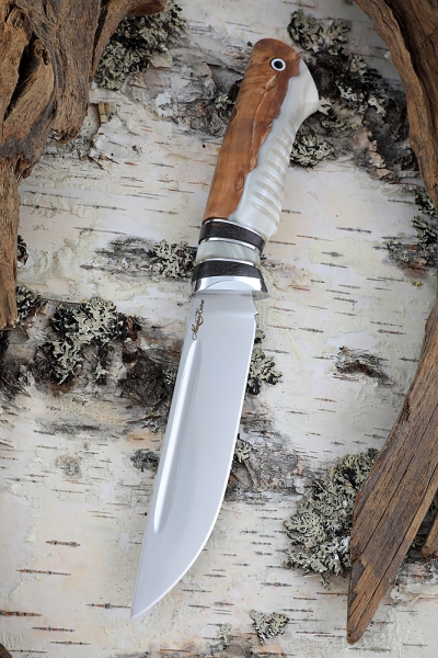 Knife Fighter H12MF Karelian birch and acrylic (Coutellia St. John's Wort) 