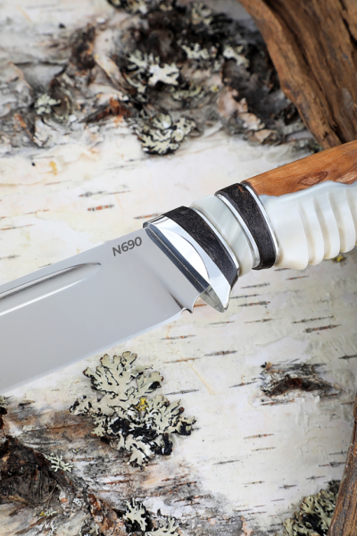 Нож Боец N690 карельская береза и акрил (Coutellia Зверобой)  