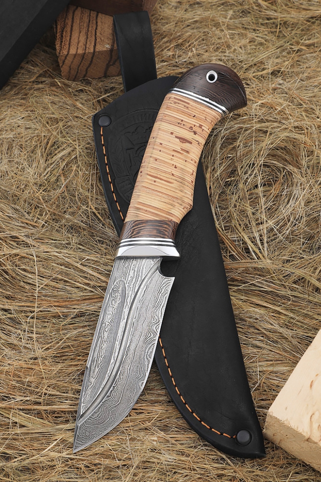 Нож Ловчий дамаск долы рукоять береста 