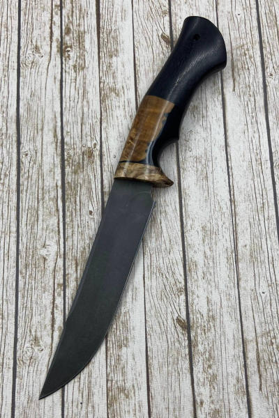 Нож "Вепрь" сталь х12мф, рукоять гибрид: черный граб, стабилизированная карельская береза янтарь и акрил черный (распродажа)