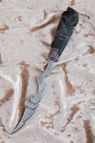 Exclusive knife Alien stainless damascus, laminated damascus handle and walrus tusk with scrimshaw