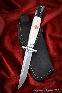 Нож Финка НКВД складная сталь 95Х18 накладки акрил белый+черный с красной звездой