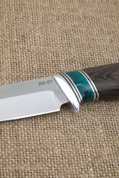 Нож Странник КН-01 рукоять венге акрил зеленый