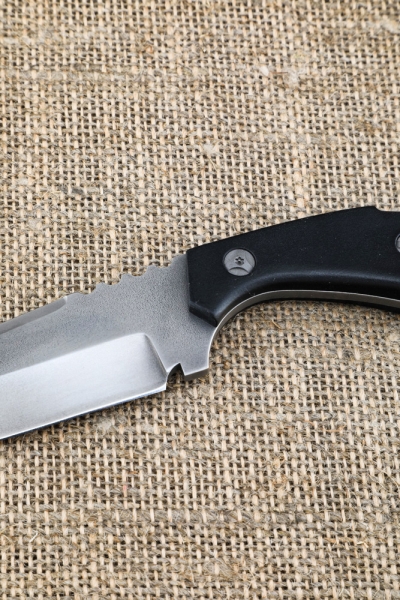 Нож Финт-4 Х12МФ акрил черный