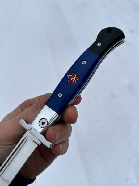 Складная Финка НКВД сталь х12мф, накладки акрил синий и черный с красной звездой 