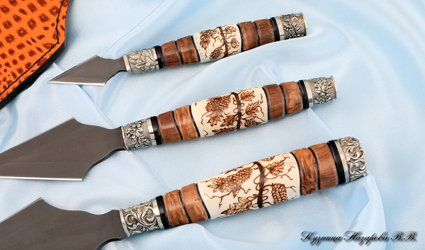A set of knives for prosphora H12MF Karelian birch elk horn melchior black leather